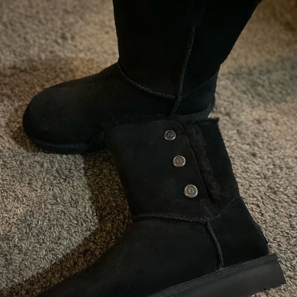 Ugg boots - Picture 3 of 3